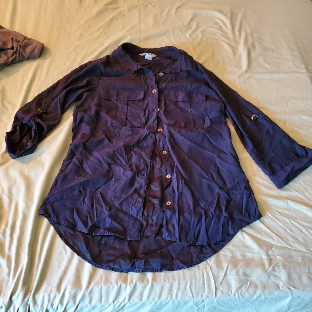 H&M navy collared button down blouse